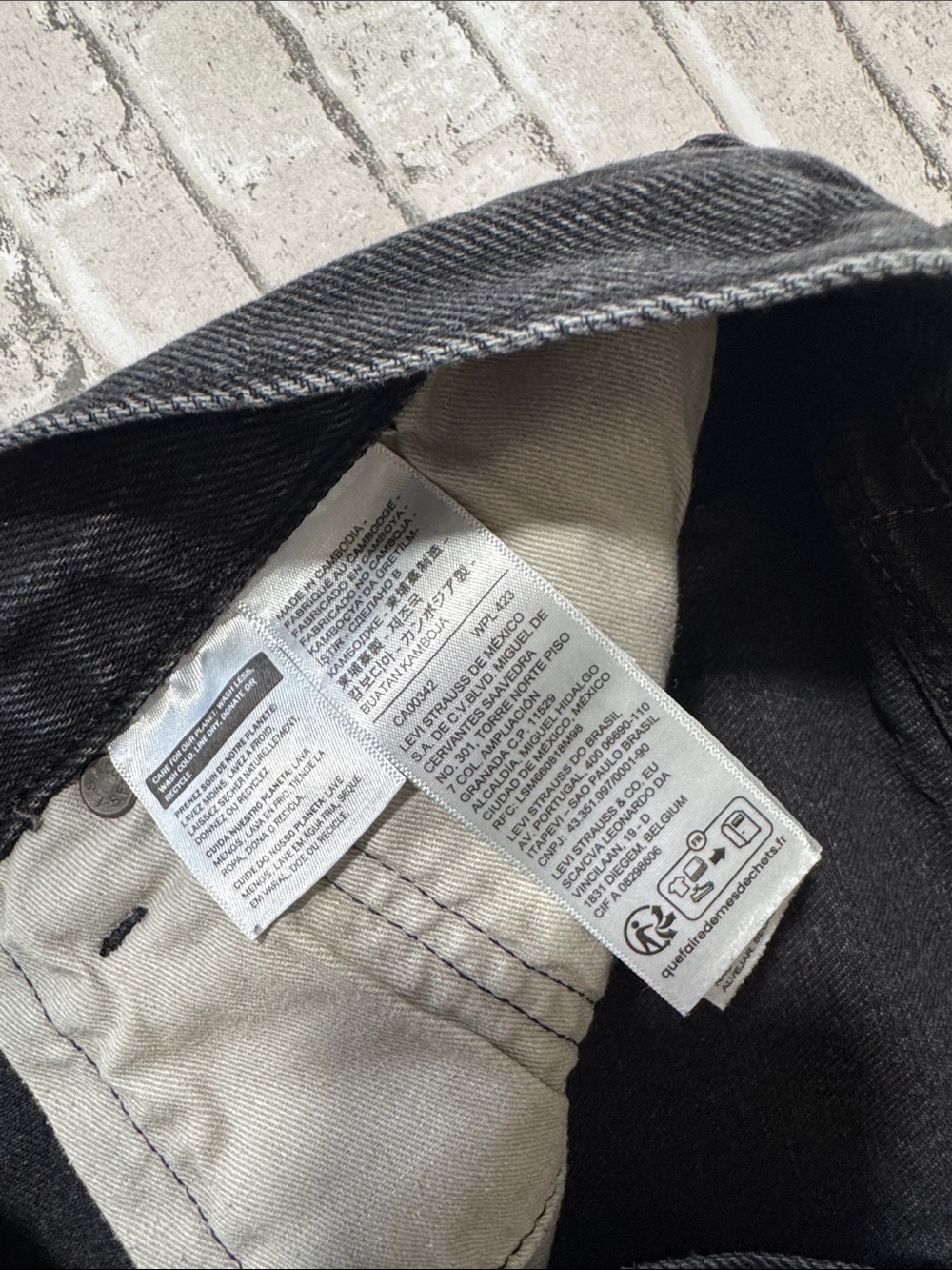 Levi’s mens 38x30 black premium 555 relaxed straight cotton denim jeans EUC - Picture 3 of 6